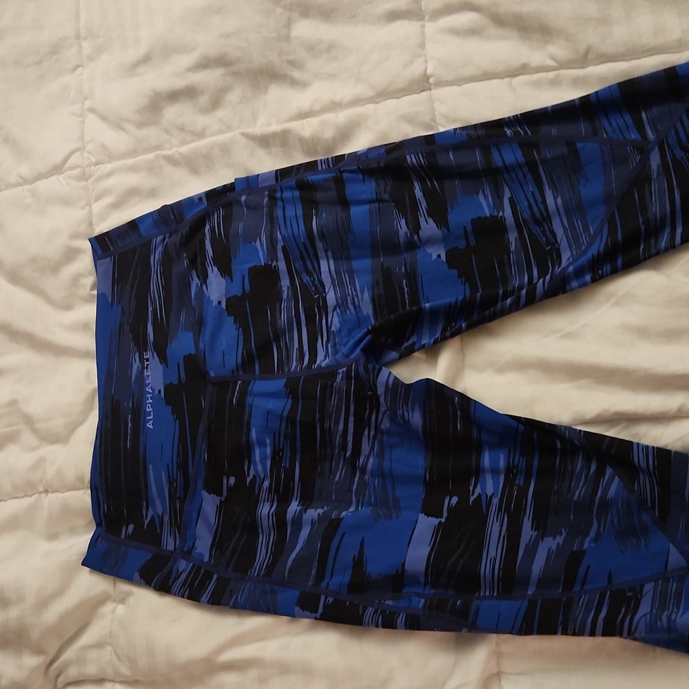 ALPHALETE Leggings